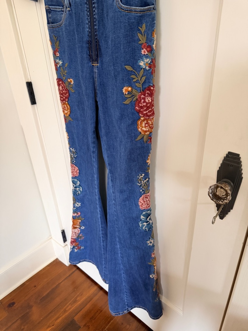 🌸DRIFTWOOD Farrah Embroidered Floral Flare Leg Denim Jumpsuit - Midnight Rose - Picture 4 of 13